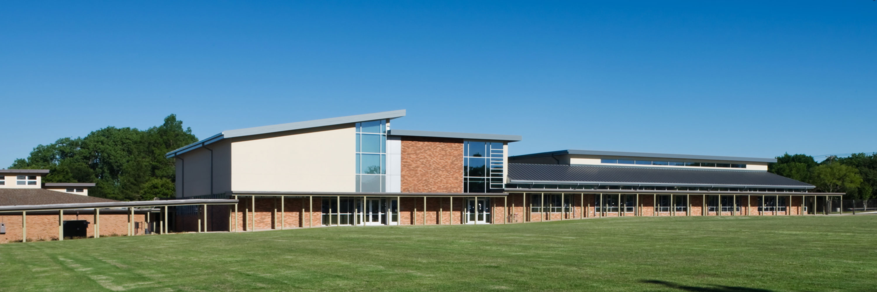 Alcuin School Underhill Library and Community Building